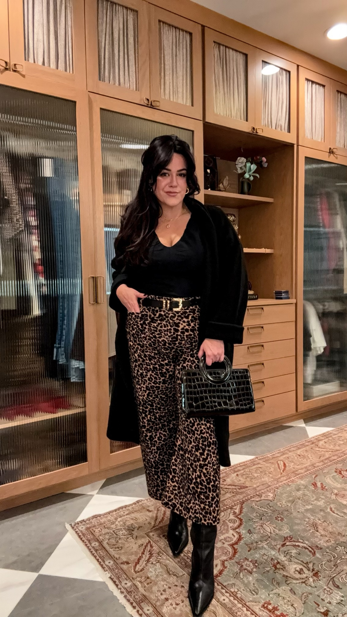 Midsize outfit inspo - winter fashion - animal print 

#LTKStyleTip #LTKMidsize #LTKSeasonal