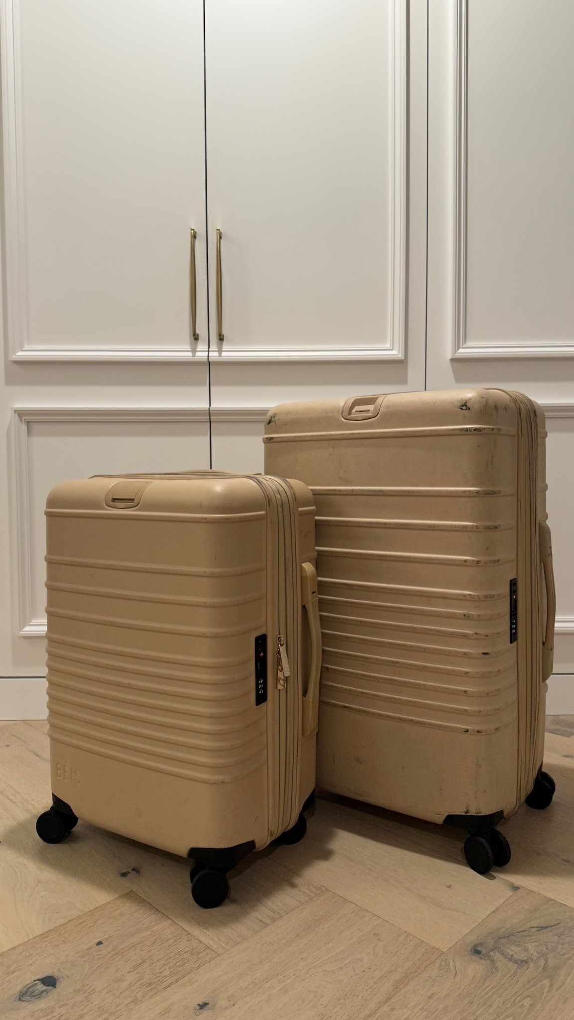 20% OFF REVOLVE SALE today only!! Use code HAPPY20 to save! My go-to carry-on suit case it’s lightweight, fits so much and has a built in weight indicator 🤩

Revolve sale
Travel essentials 
Beis suitcase 
Airport essentials 

#LTKTravel #LTKSaleAlert #LTKSeasonal