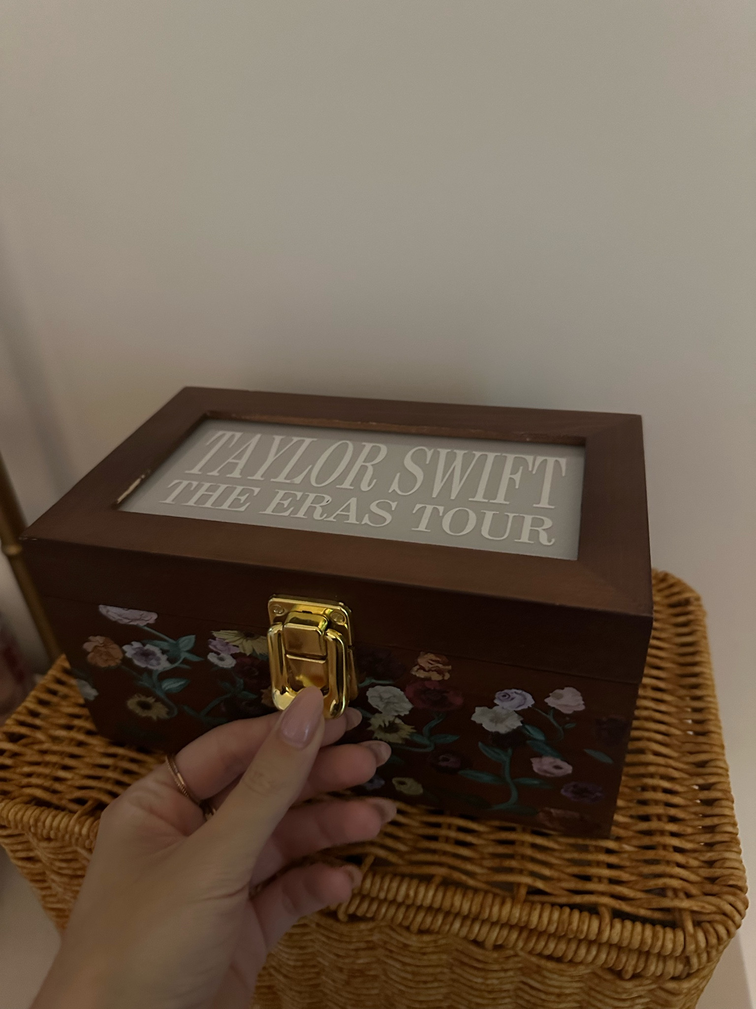 Eras tour surprise song piano box 
