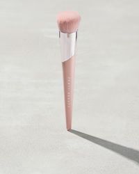 Kabuki-Buff Foundation Brush 115 | Fenty Beauty