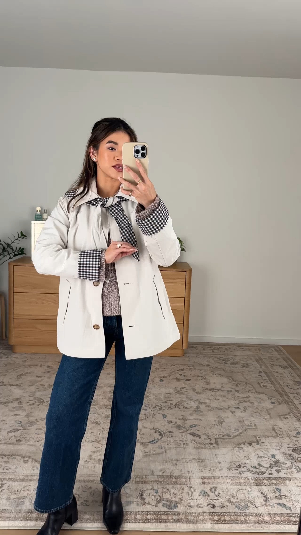 I love the removable scarf on this @abercrombie coat. It’s perfect for fall!

Sizing info:
• Abercrombie Removable Scarf Gingham Trench Coat (Size XS in Cream)
• Abercrombie A&F Madeline Textural Crew Sweater (Size XS in Brown)
• Abercrombie High Rise 90s Relaxed Jeans (Size 23 Extra short in Dark Wash)

Fall Abercrombie new arrivals, Abercrombie sweaters, Abercrombie petite pants, Abercrombie petite denim, Abercrombie fall jackets, Abercrombie petite coats, Petite style, petite fashion, mom outfit, mom style, petite pants, petite outfit ideas, petite outfits, best pants for petite, petite denim, vacation outfits, fall outfits, fall style, fall trends, fall looks fall outfit ideas, Abercrombie try on, fall boots, fall denim, fall lookbook, fall outfits

#LTKootd #LTKSeasonal #LTKPetite