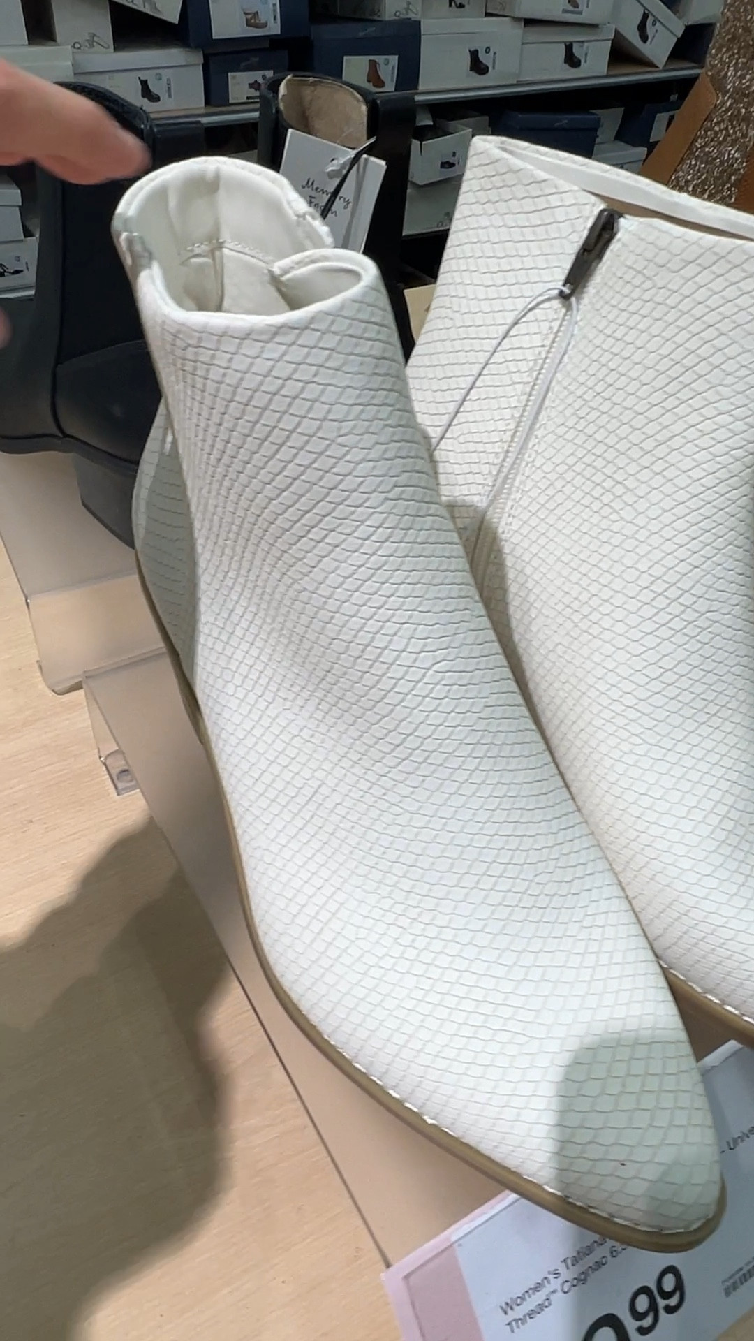 Perfect off white boots AND they are on sale right now! 


Target boots, white boots, fall fashion

#LTKshoecrush #LTKstyletip #LTKsalealert