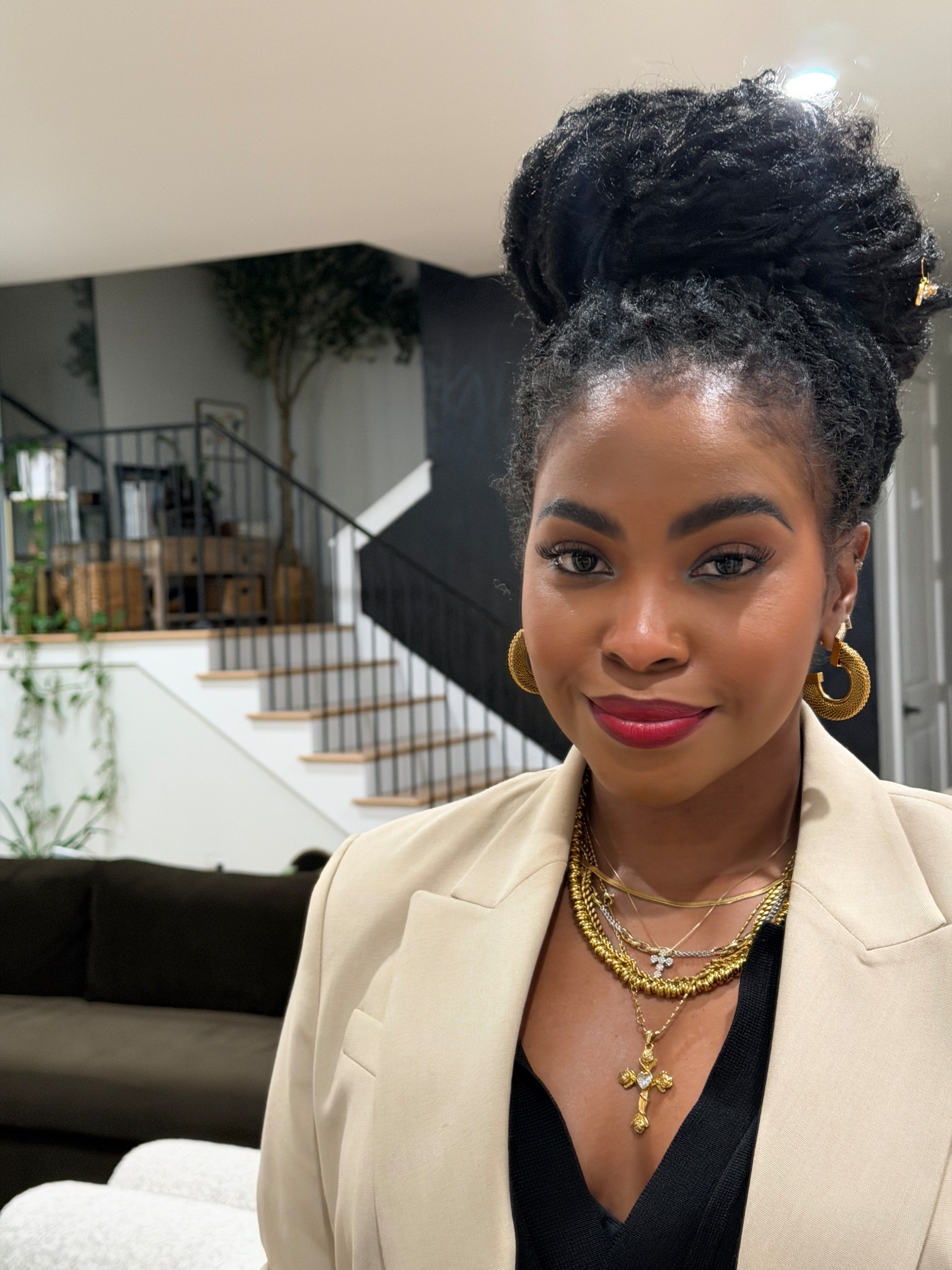 lip details:
Chestnut liner
509 Rossa from Gucci Beauty