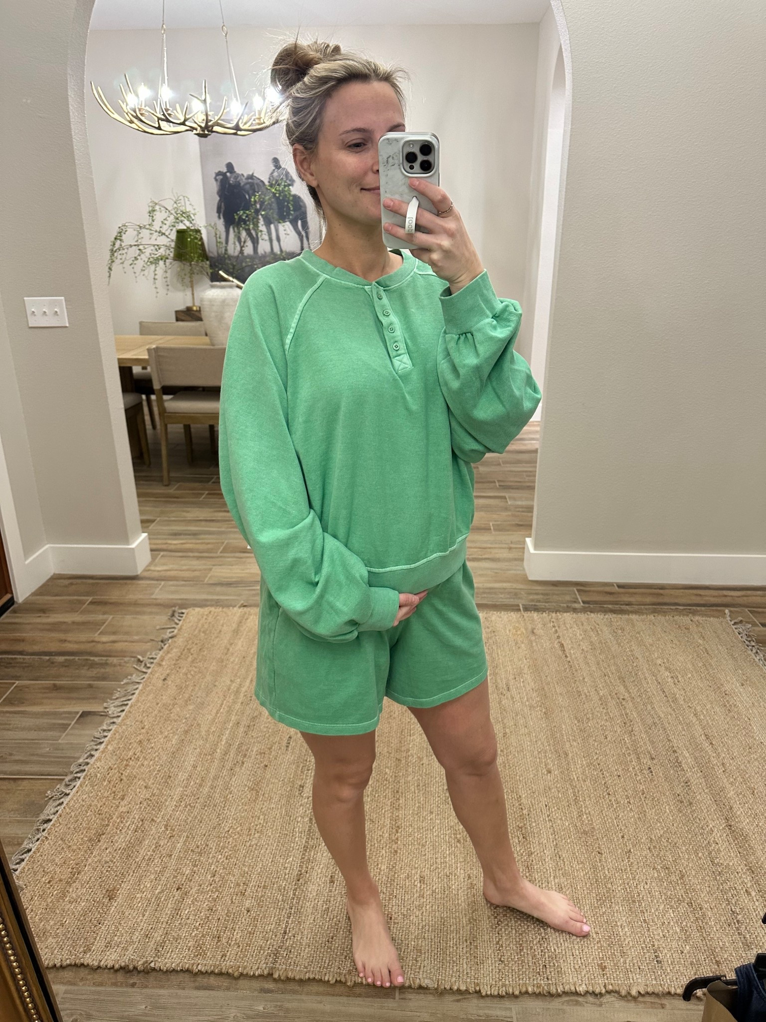 Old Navy set!! Wearing an XL in the top and Medium in the bottoms! 
#set #pregnancy 

#LTKootd #LTKmomlife #LTKActive