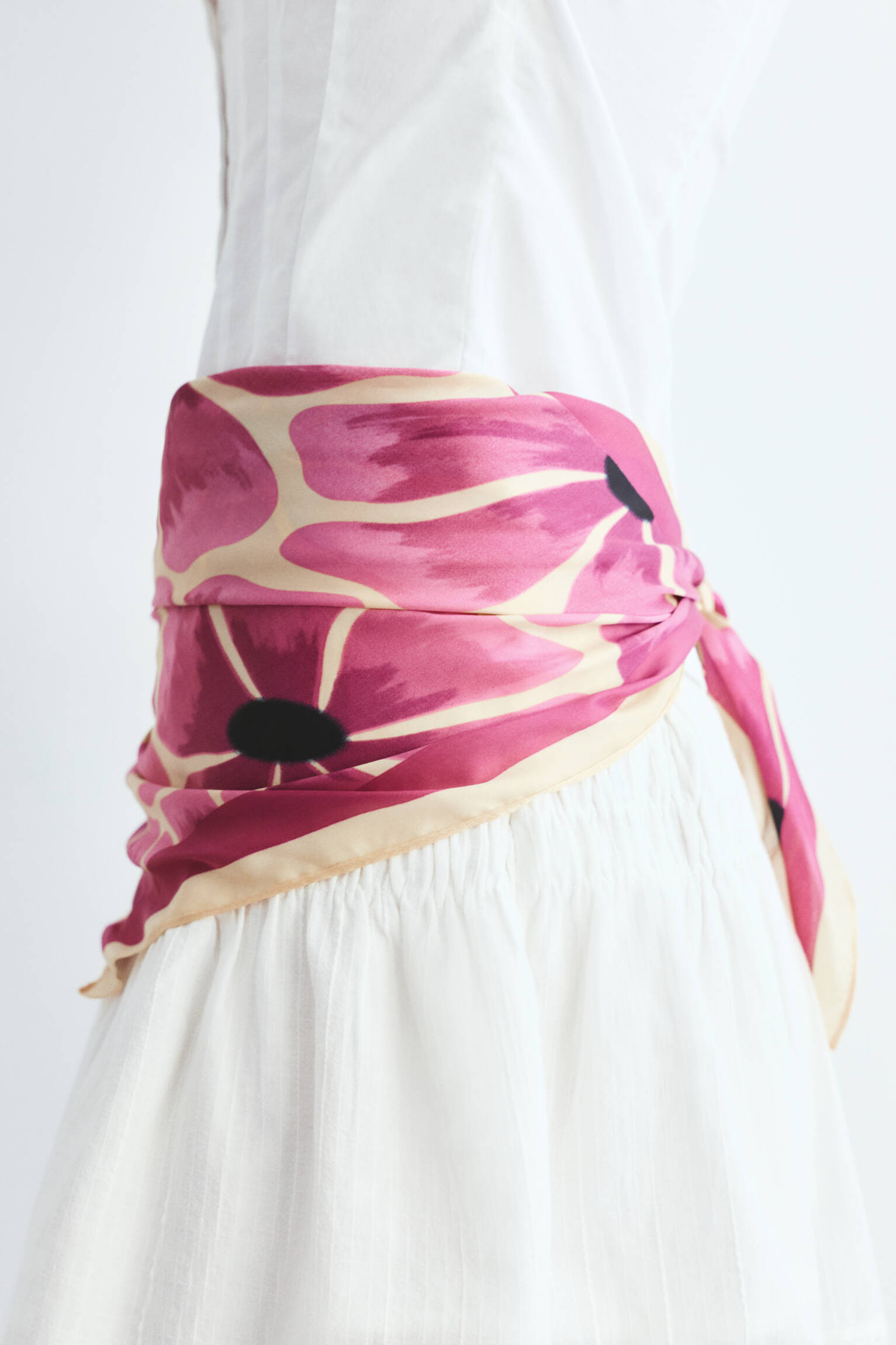 Floral bandanna - Pull&Bear United Kingdom | PULL and BEAR UK