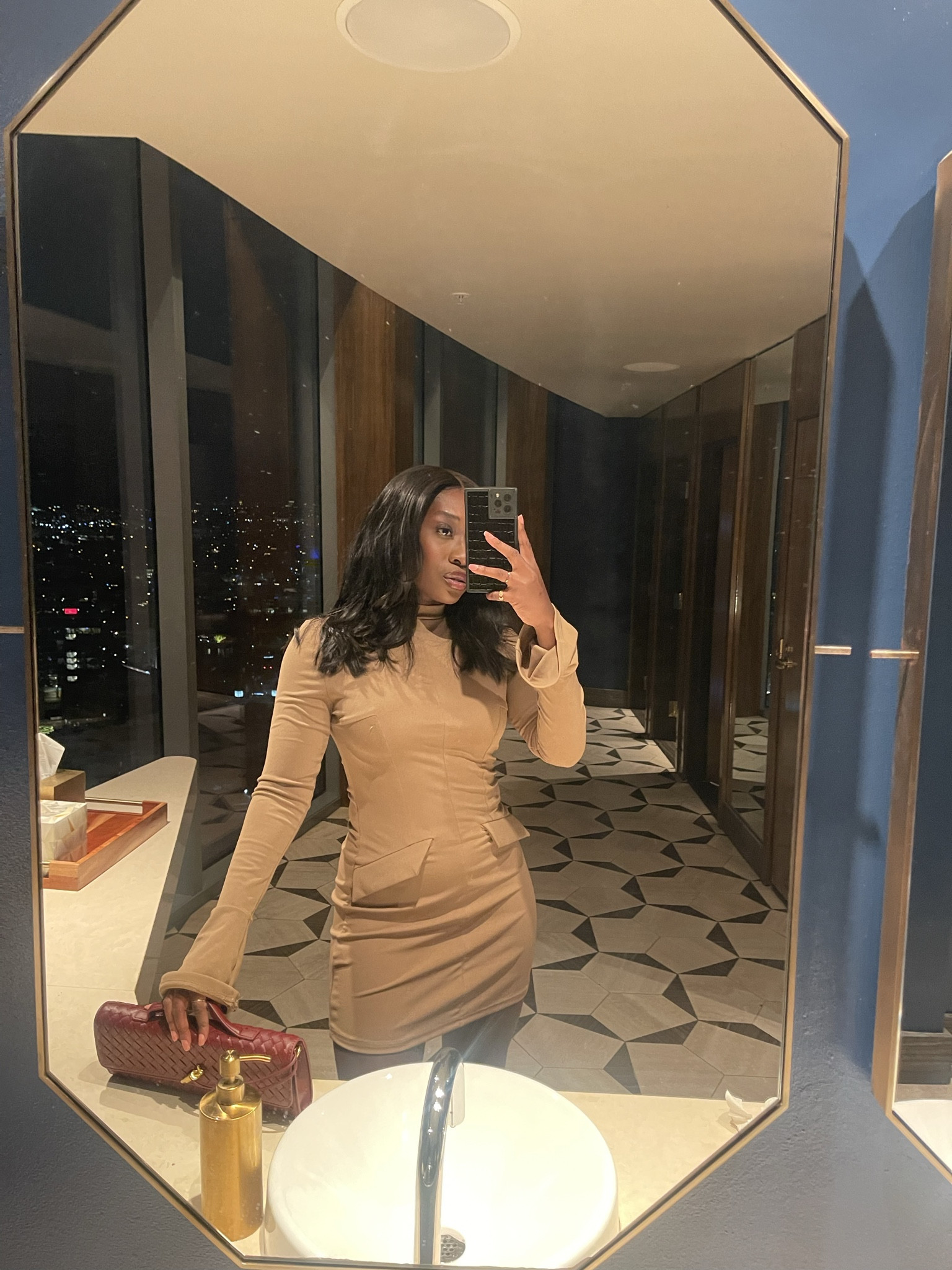 Dinner with a view in affordable fashion. Obsessed over this Amazon clutch 📸

#LTKsalealert #LTKstyletip