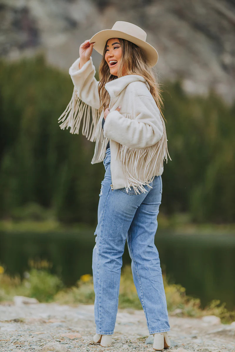 BuddyLove | Skylar Fringe Faux Fur Jacket | Cream | BuddyLove