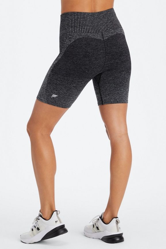 Ombre Seamless Ultra High-Waisted 6" Short | Fabletics - North America