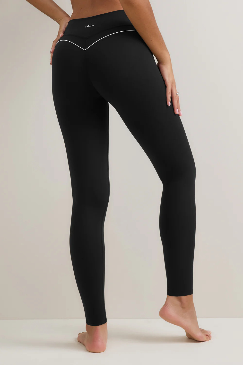 DayFlex Contrast Sweetheart Legging - Shadow Black | TALA (UK)
