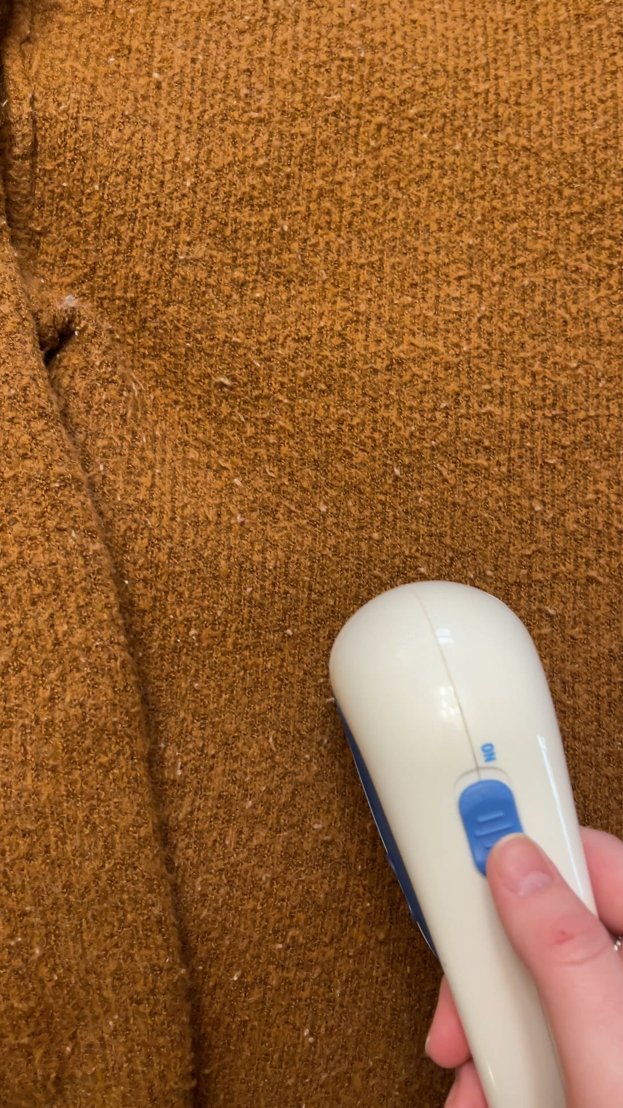 Wardrobe refresh, home tools, sweater pill remover, sweater shaver, clothing tools, Conair, Amazon find, Amazon fashion, Amazon must have 

#LTKhome #LTKFind #LTKstyletip