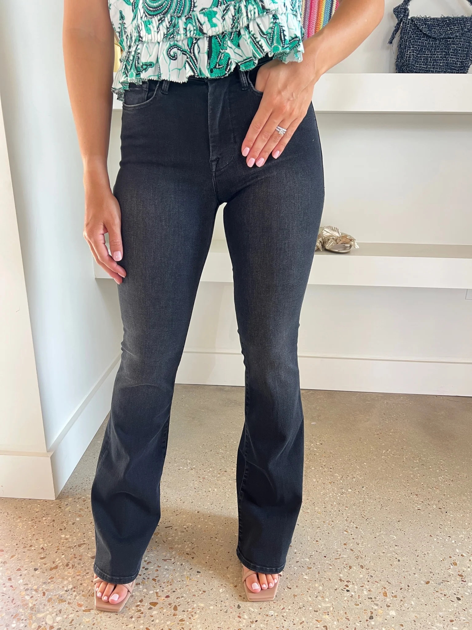 Larchwood Le One Flare | Amor lafayette