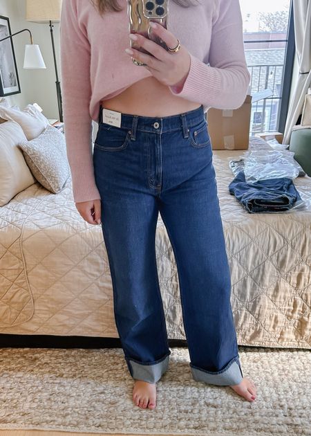 This is Abercrombie’s High Rise 90s Relaxed in my true size: 28R. Exchanging for a longer length because I like when the cuffed denim pools a bit.

#LTKSpringSale #LTKstyletip #LTKfindsunder100