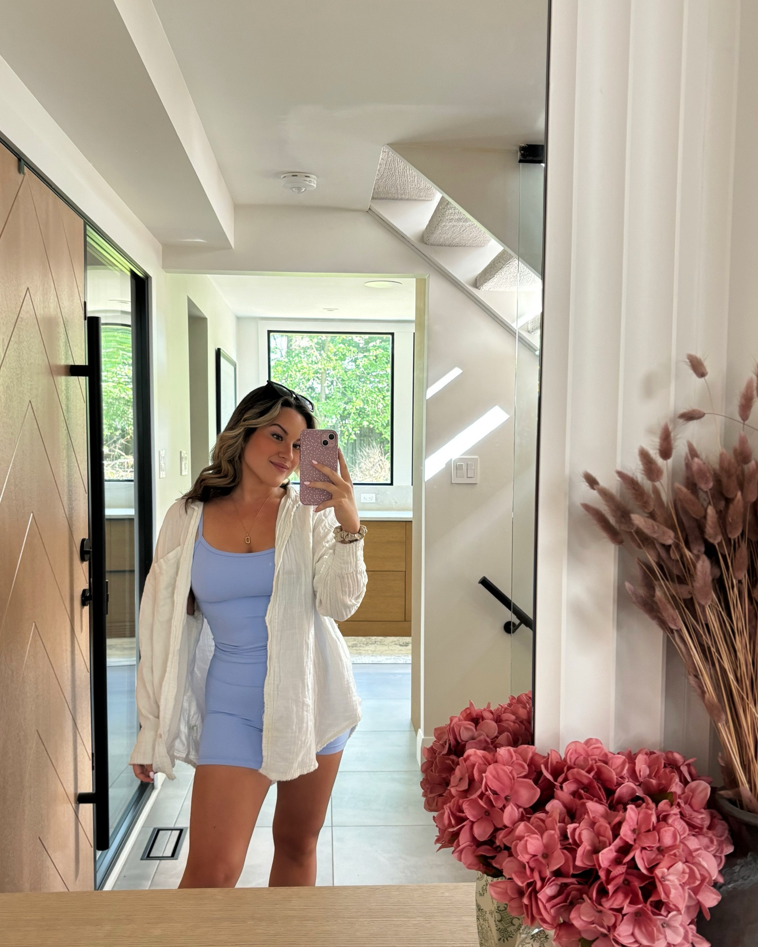 Comfy errands OOTD 🩵

#aritzia #workoutwear #athleisure #springfits 

#LTKfitness #LTKsummer #LTKpetite