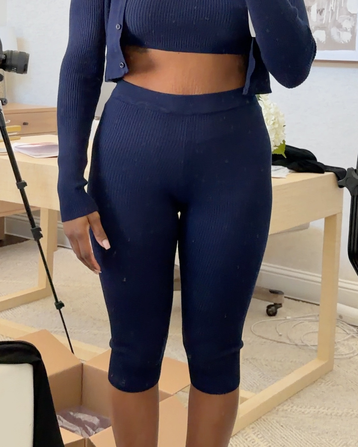 You know I love a good capri and this navy blue 3 piece set screamed my name 😍

#LTKTall #LTKootd #LTKmomlife