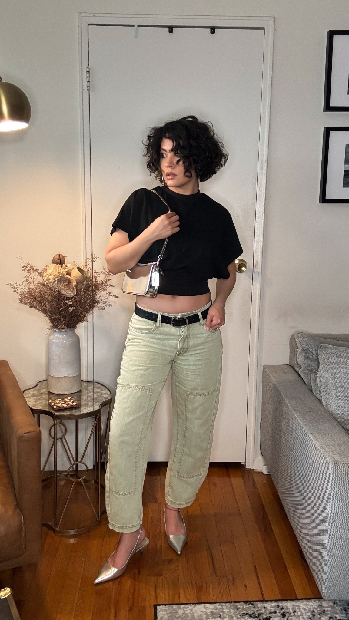 simple low rise jean outfit 

#LTKStyleTip #LTKSeasonal #LTKSummerEdit