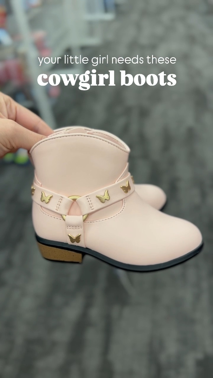 Boots & butterflies 🛒💛

#LTKSeasonal #LTKSummerSales