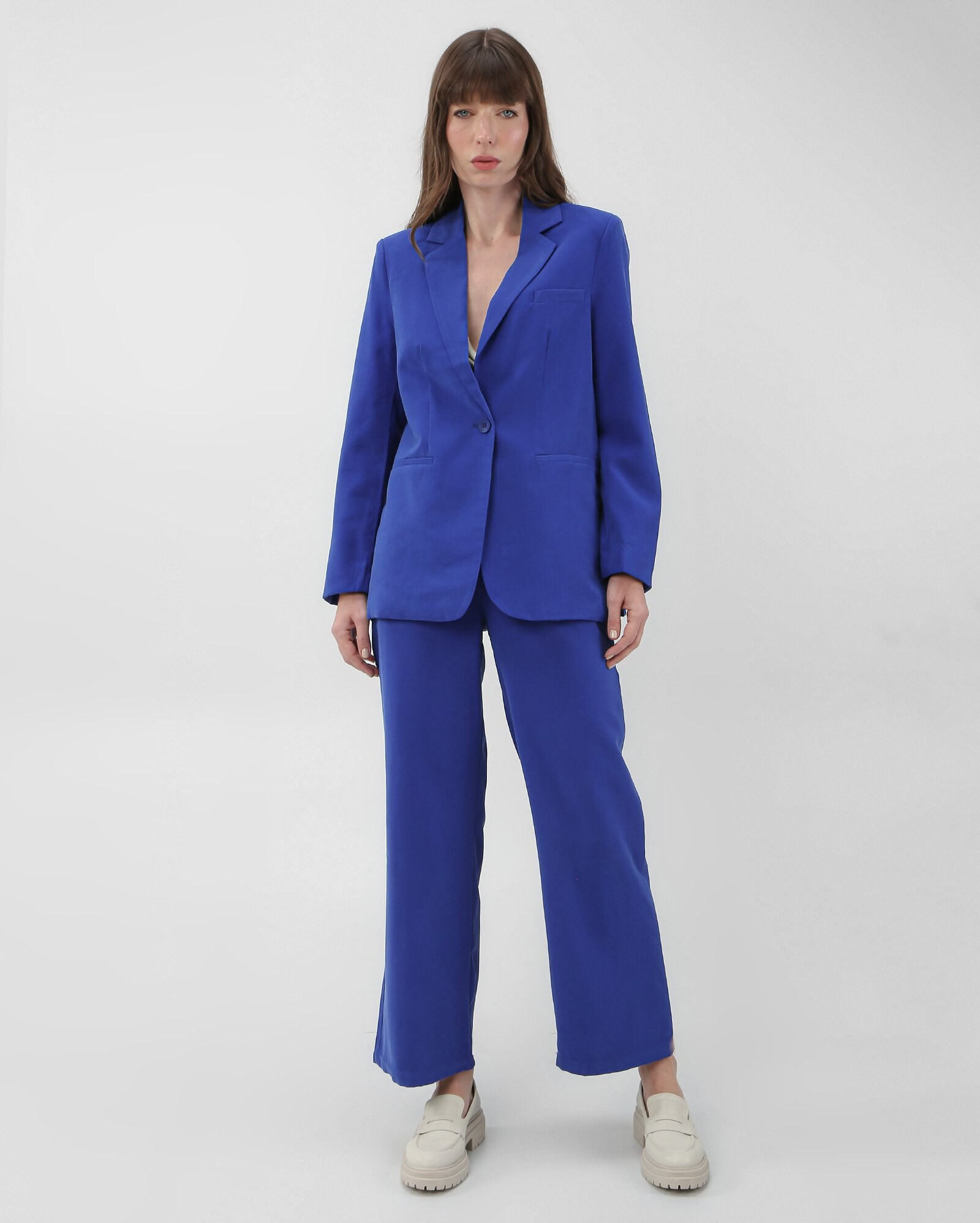 Blazer alfaiataria feminino com bolsos azul | AK by Riachuelo | Riachuelo (BR)