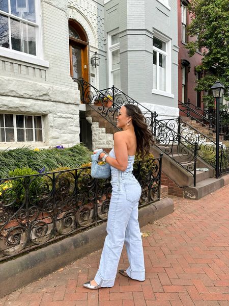 Manifesting spring with this cute @abercrombie denim jumpsuit. This jumpsuit is almost sold out, linking a similar one for only $38 + other denim styles. These @stevemadden silver flats were a @tjmaxx find but found a very similar style from the same brand online. My go-to denim purse is from @accessoryconcierge. Everything is linked over my LTK or comment for links. 



#LTKstyletip #LTKshoecrush #LTKitbag