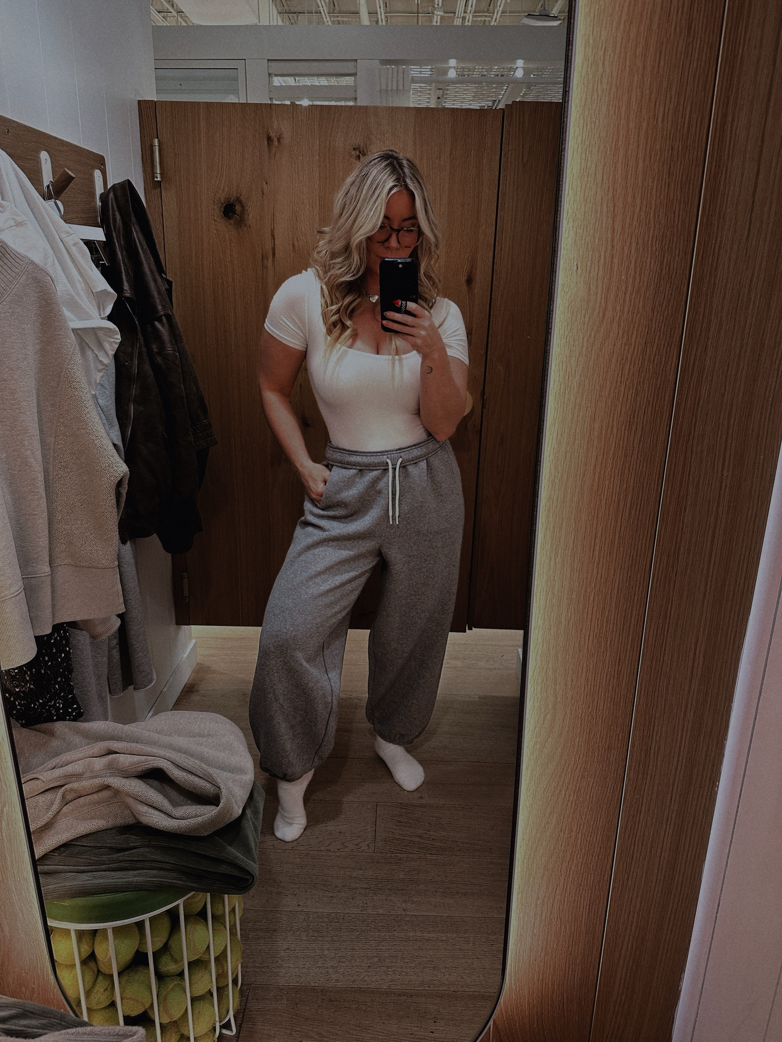 Aerie try on haul, Aritzia look for less, jogger, Athleisure, grey sweatpants 

#LTKGiftGuide #LTKSaleAlert #LTKFindsUnder50