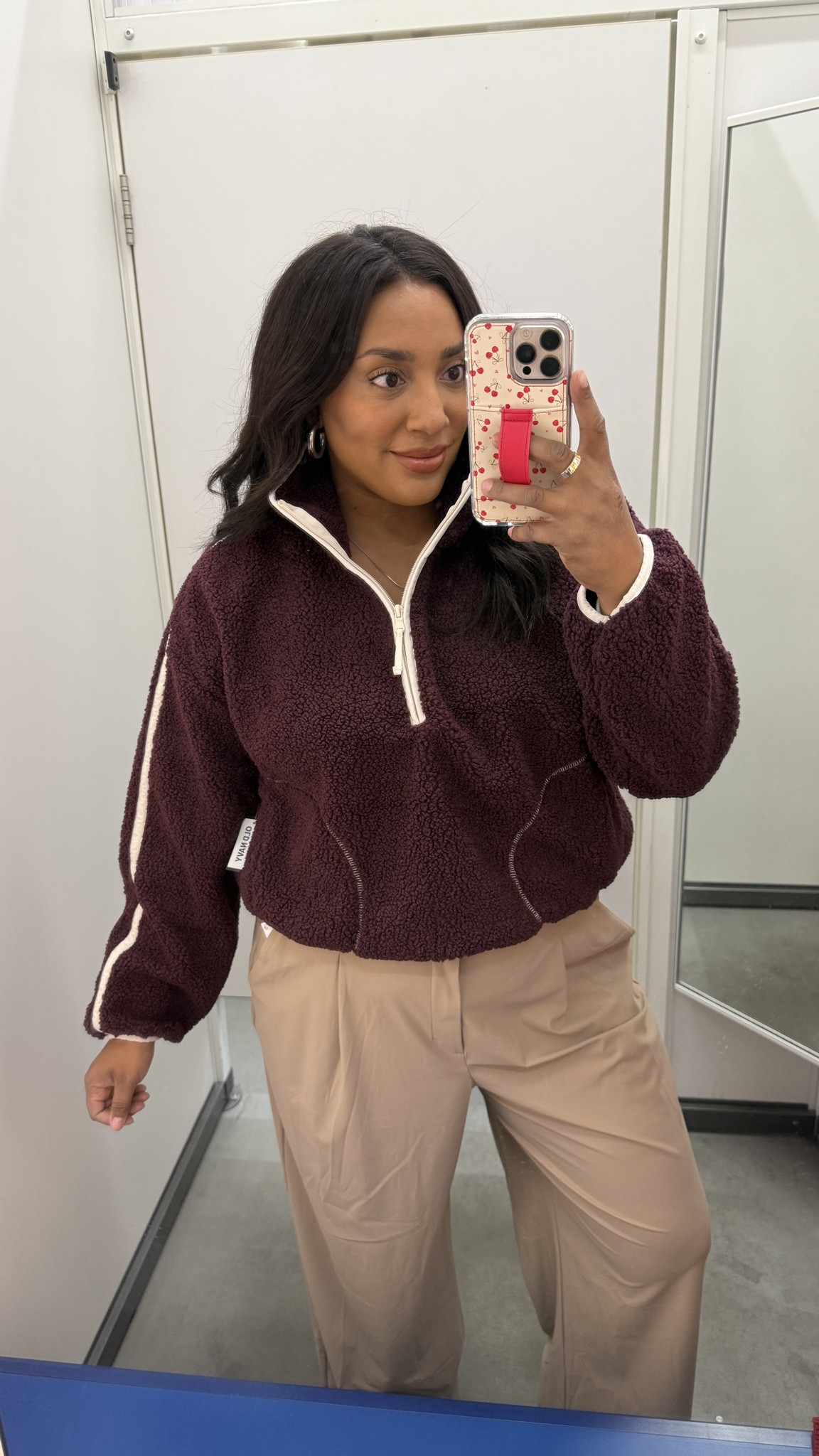 Old Navy pullovers always go viral and sell  out, get her while you can! Size L, TTS/ slightly oversized 

#LTKMidsize #LTKSaleAlert #LTKFindsUnder50