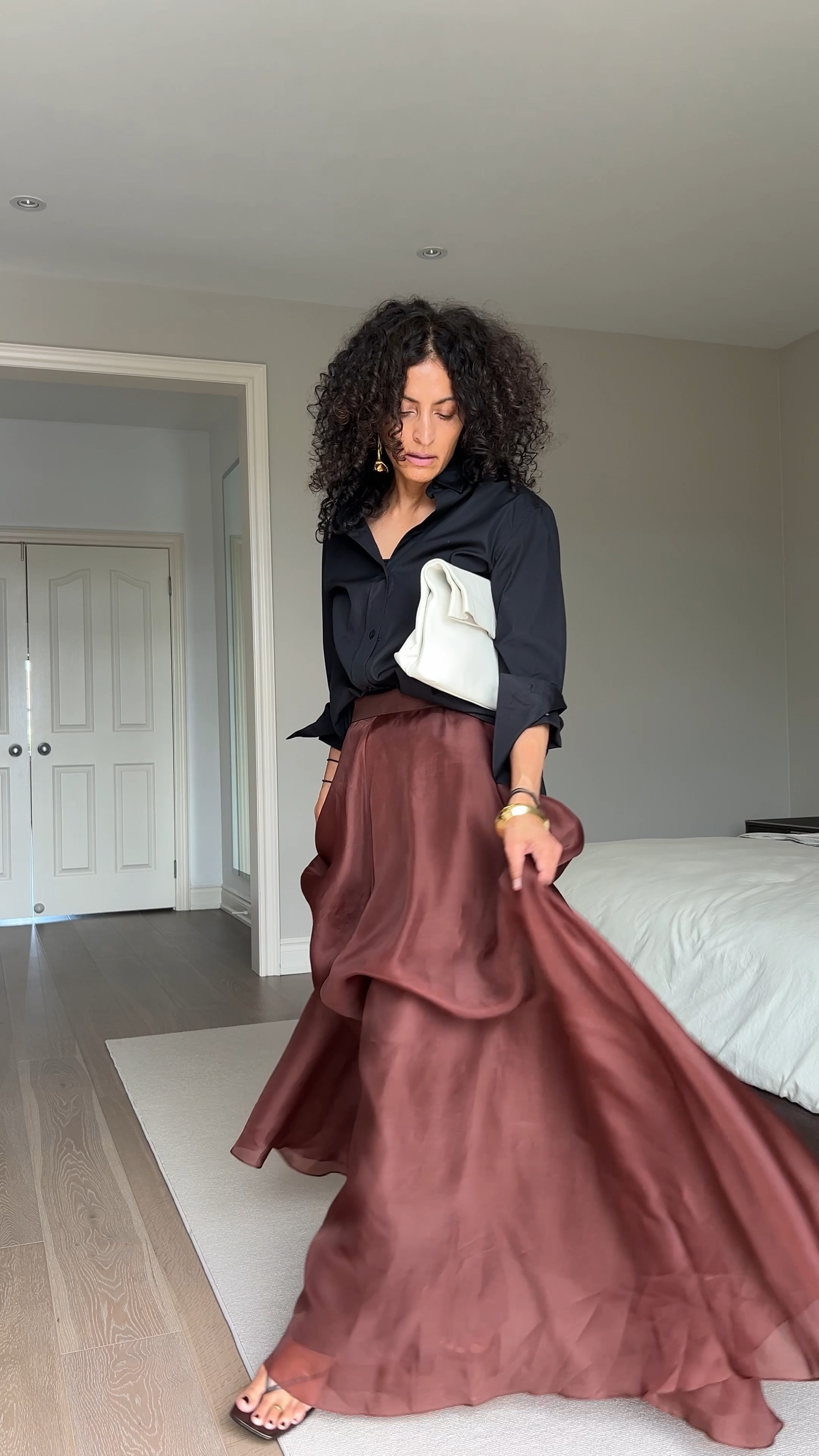 Pants are old The Row, no longer available so I’ve provided other options.  You just need a wide leg base.