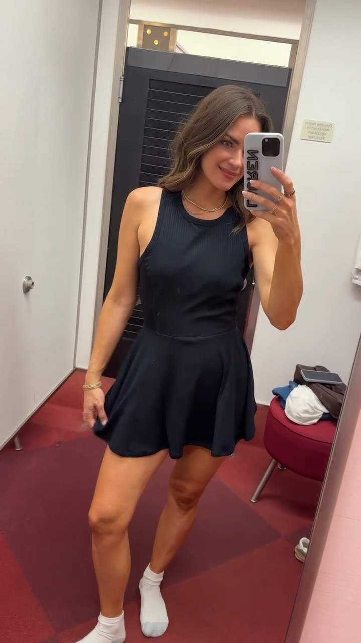 This activewear dress is so good!! Nordstrom sale

#LTKSaleAlert