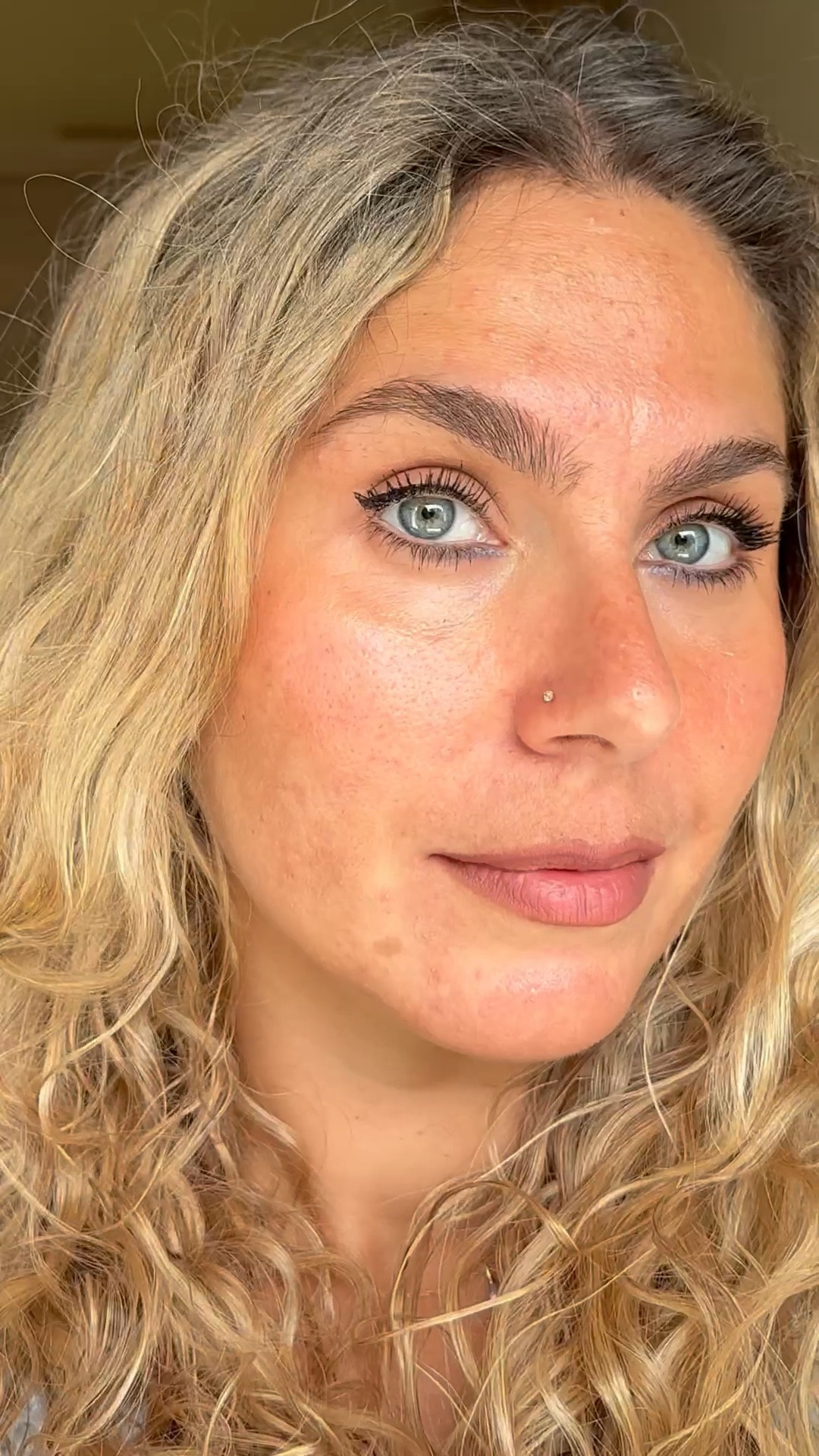 #makeup & #outfit match

#LTKMidsize #LTKOver40 #LTKSummerEdit