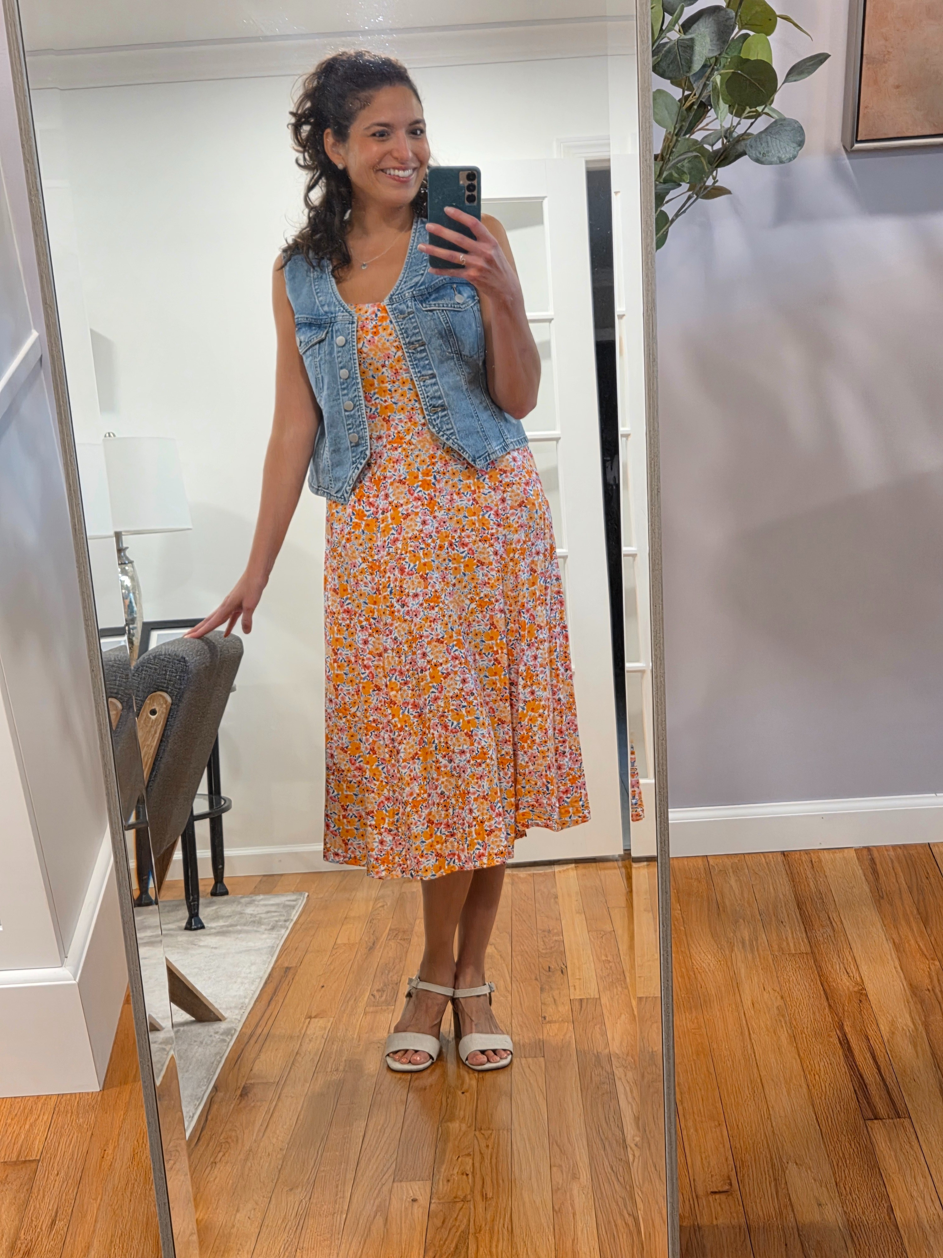 Denim vest helps turn any summer dress into a fall staple

#LTKSaleAlert #LTKFindsUnder100 #LTKStyleTip