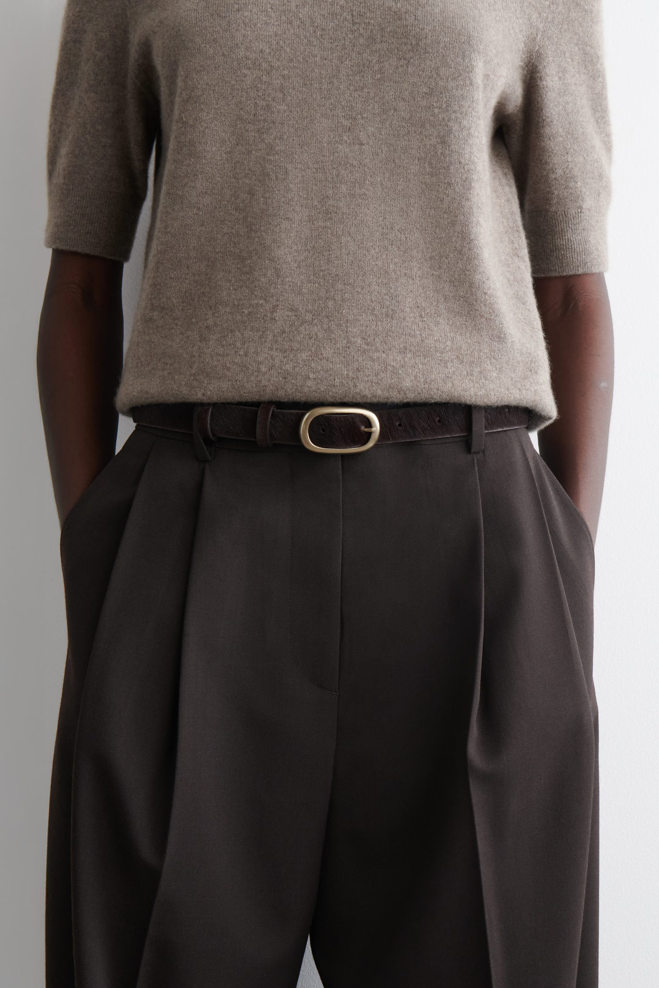 OVAL-BUCKLE PONY HAIR BELT - BROWN | COS DE | COS (EU)