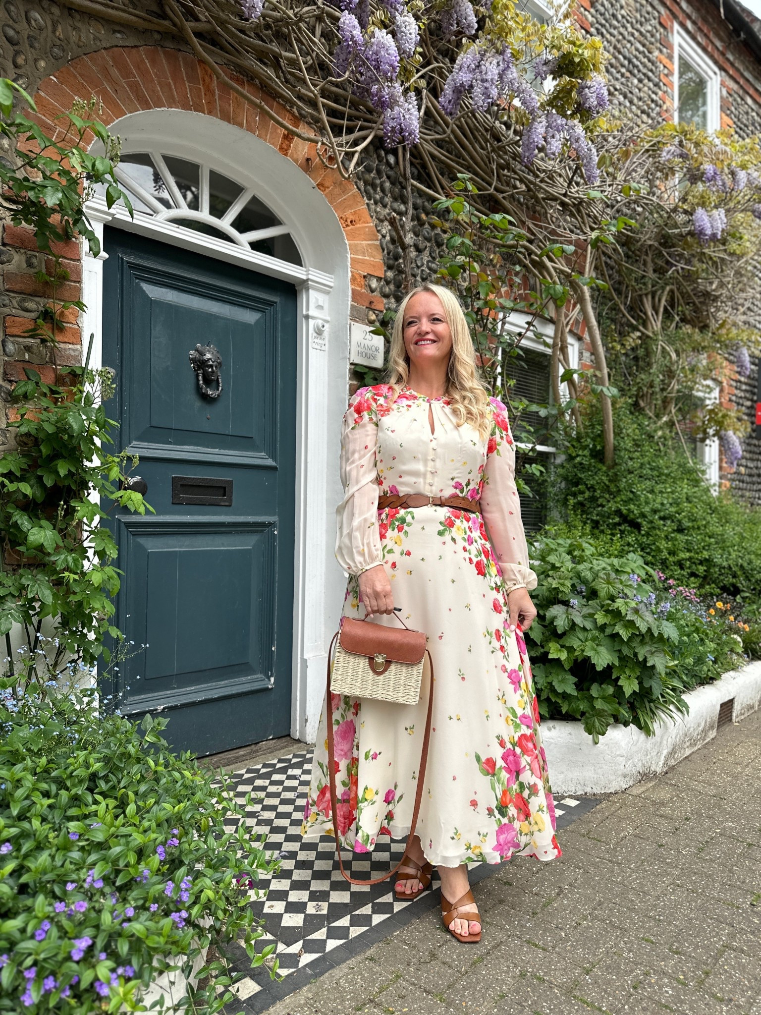 Eva Floral Silk Dress @hobbslondon. 
The most perfect dress for any event on your social calendar 💕

#LTKdresses #LTKpartywear #LTKwedding