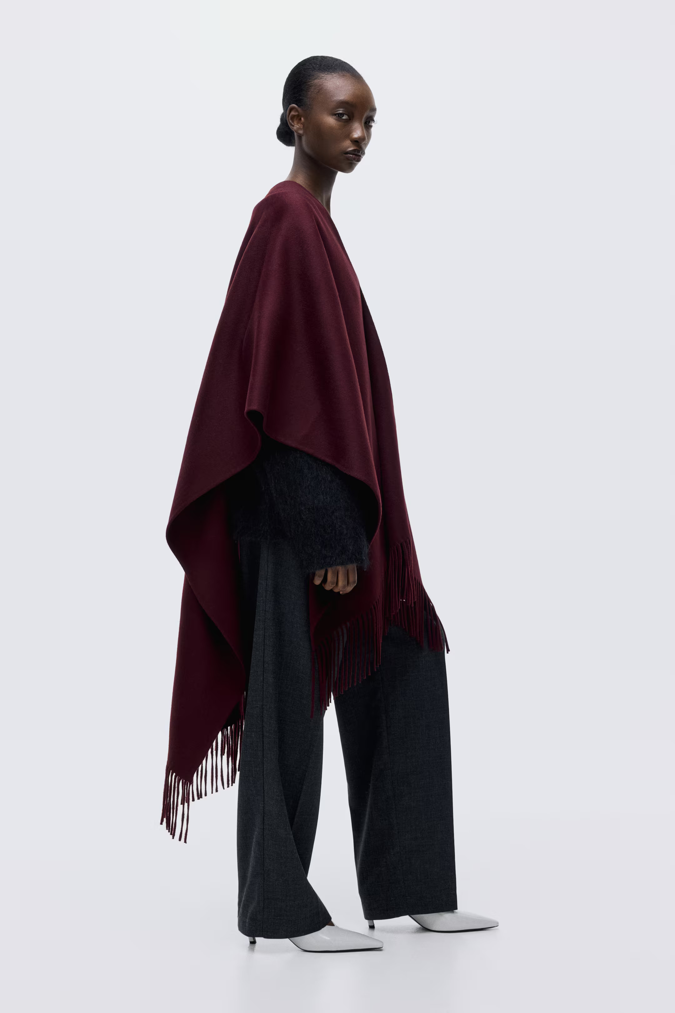 Handmade Wool-Blend Cape | H&M (US + CA)