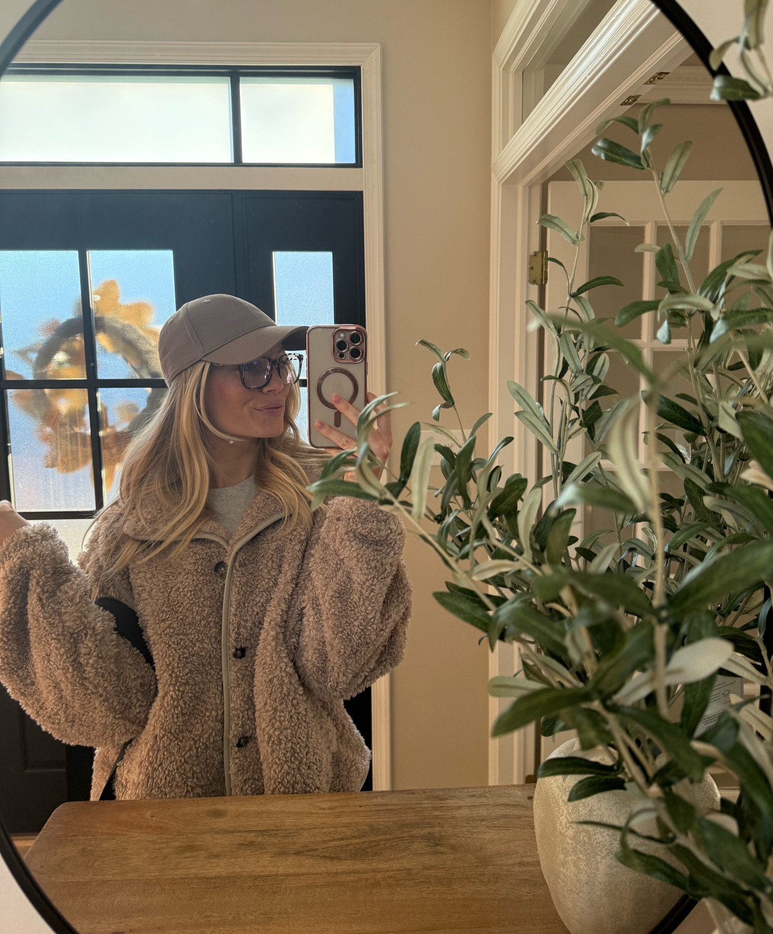 Ok HOLLISTER??? Feeling like it’s 2002 

#LTKSeasonal #LTKSaleAlert #LTKStyleTip