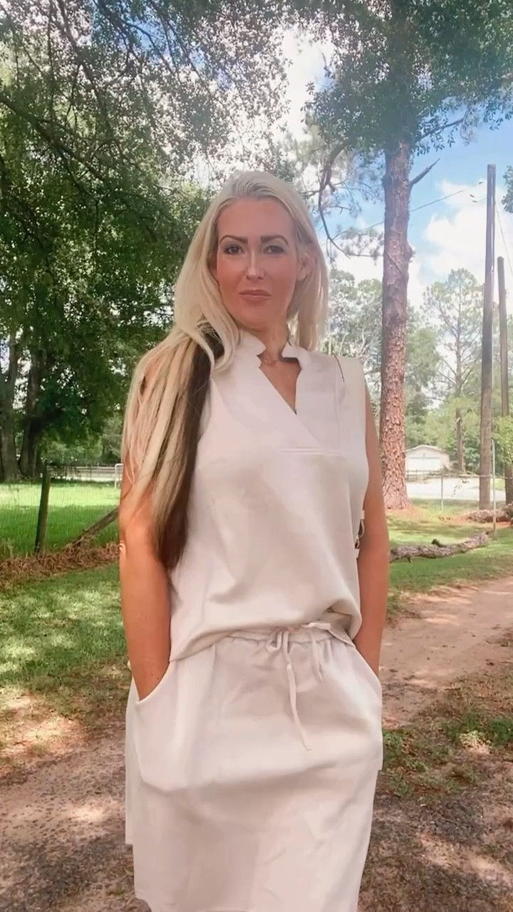 There’s one problem with this Amazon set ! I want it in EVERY color !! Wear it chic and casual or make it sporty ! Shop the looks now ! @Amazon #Amazonsets #Amazonstyle #twopiecesets #casual #OOTD #DailyFashioninspo

Say WANT to shop ! Please be sure to hit follow before requesting links to ensure that they are properly delivered ✨



#LTKWorkwear #LTKFindsUnder50 #LTKStyleTip