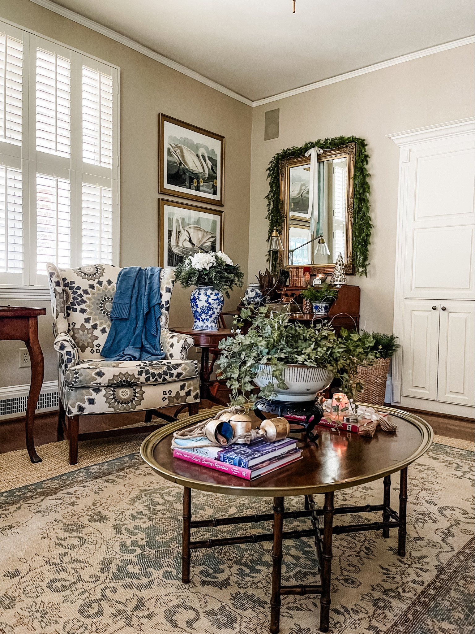 Winter in the family room. ❄️💙✨

#LTKstyletip #LTKSeasonal #LTKhome