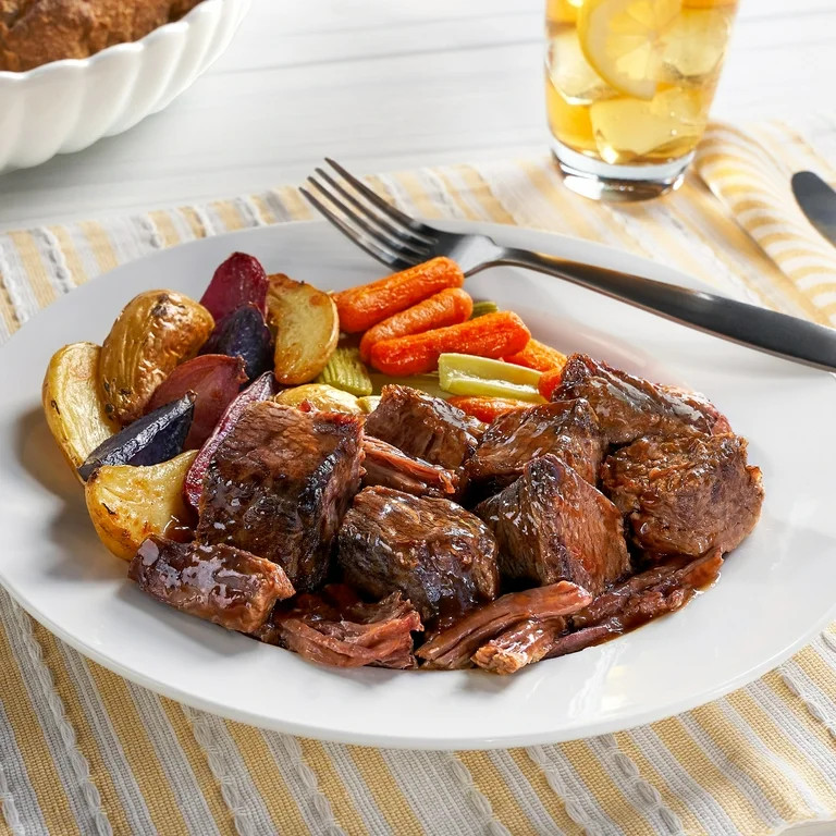 Chuck Roast, Choice Angus Beef, Tray, Fresh, 2.25 - 3.38 lb | Walmart (US)