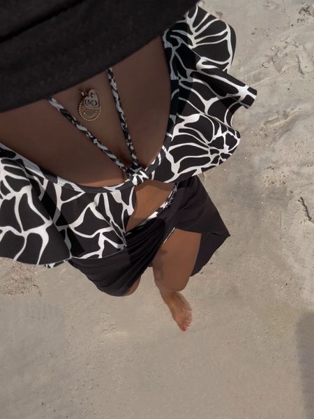 Black & White Bikini // Wrap Cover Up // Beach Outfit 

#LTKStyleTip #LTKSeasonal #LTKTravel