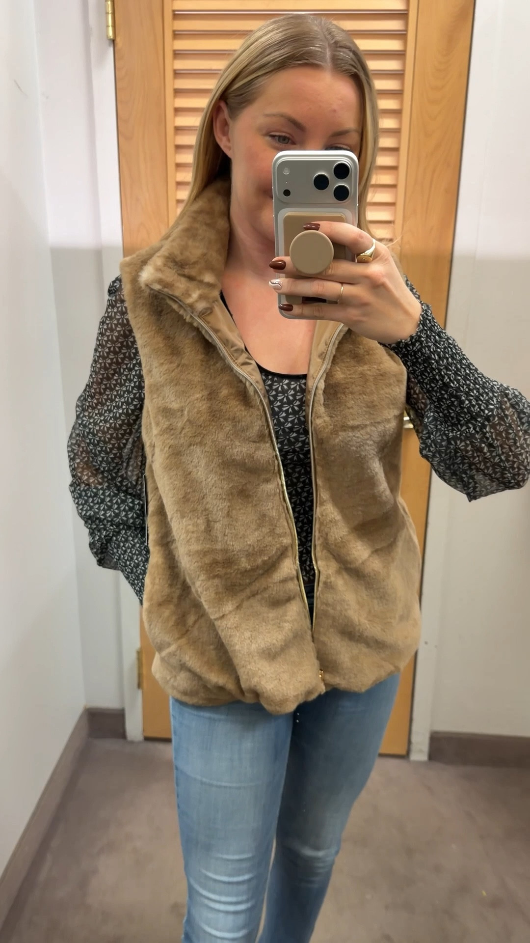Cute winter faux fur vest on sale right now 

#LTKSaleAlert #LTKGiftGuide #LTKHoliday