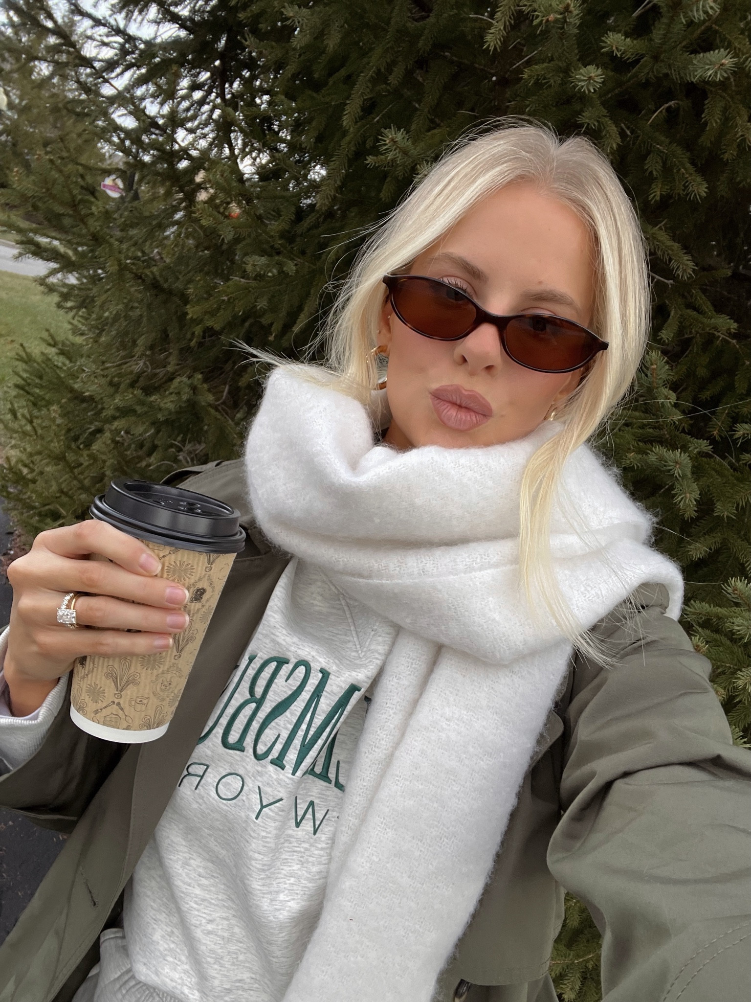 Code afkathleen- Wearing a size med in sweatshirt and sweatpants and a size small in trench! Lip combo: stone + runway royalty
