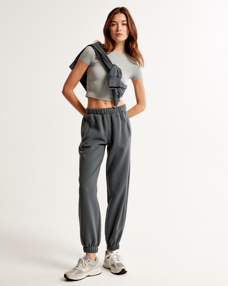 Essential Oversized Sunday Sweatpant | Abercrombie & Fitch (US)