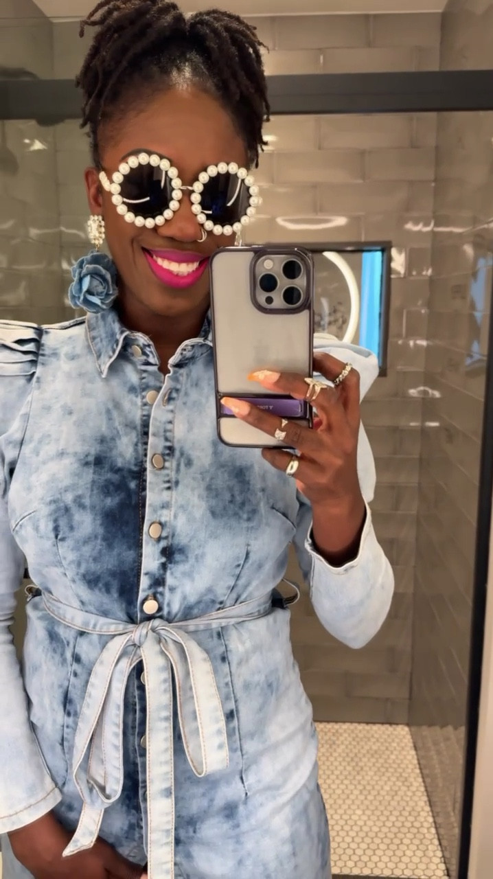 Day 2 of #NYFW: Denim on Denim 💙

#LTKVideo #LTKStyleTip #LTKNYFW