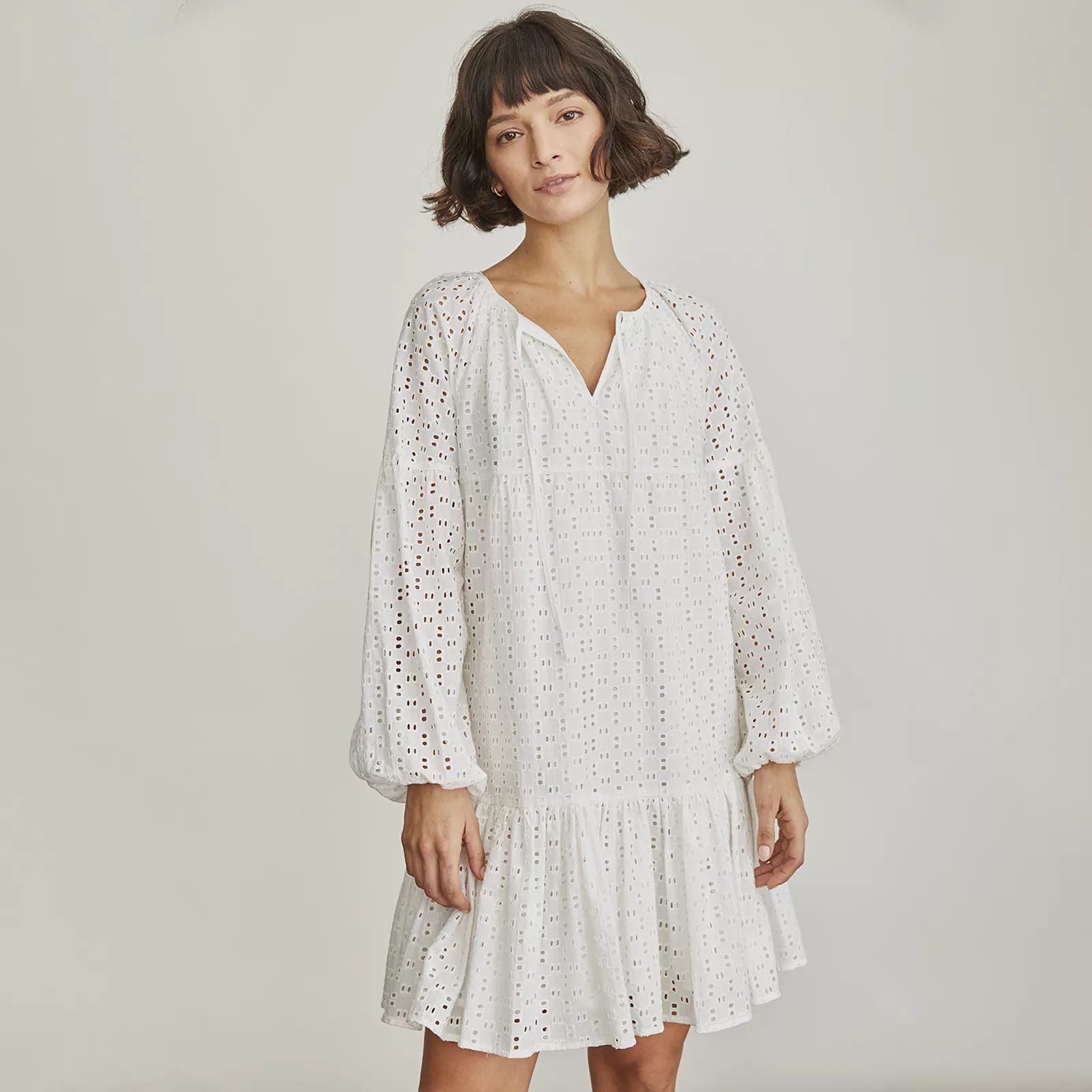 Women's Elizabeth and James Tiered Eyelet Dress, Size: Medium, White | Kohl's