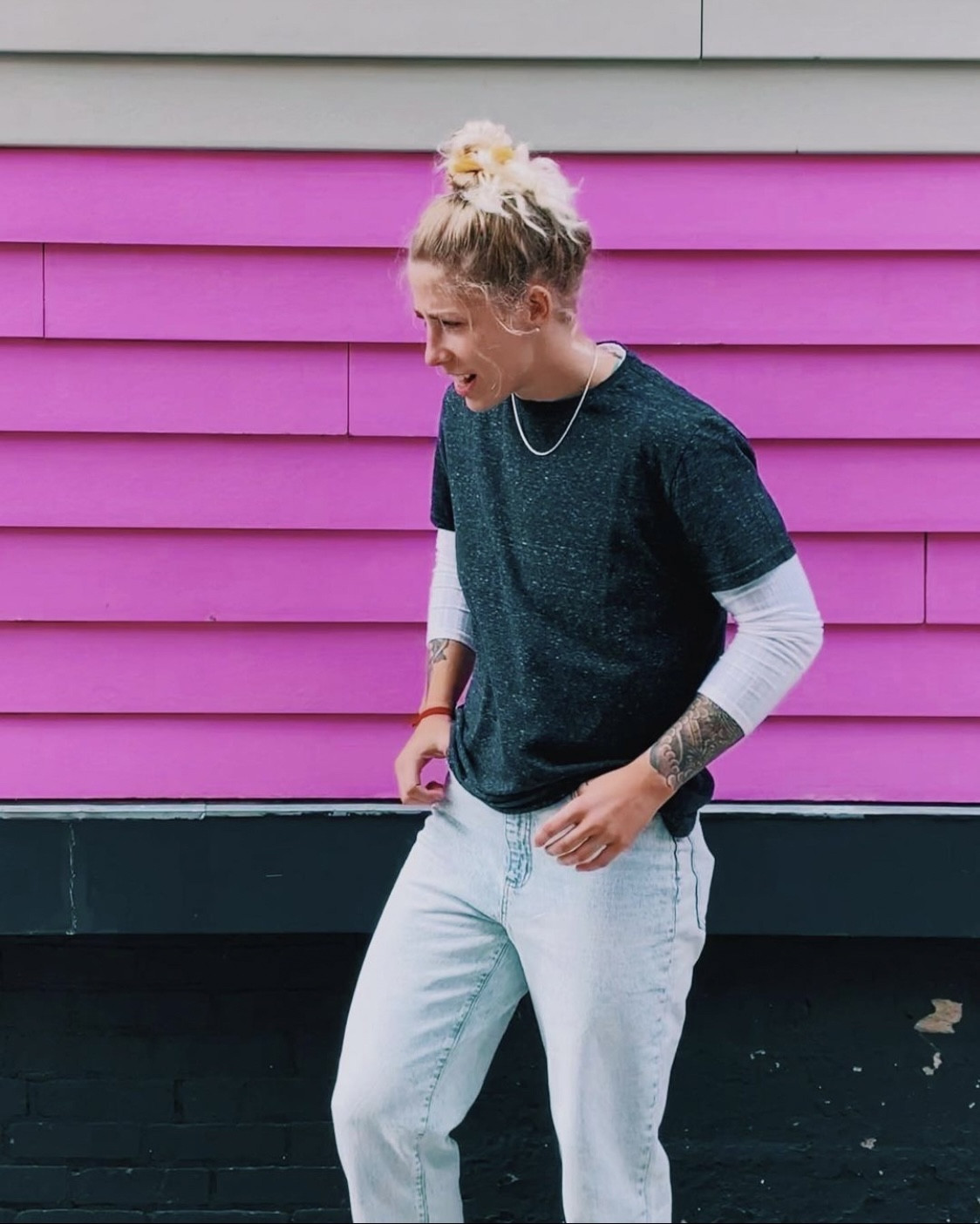 Androgynous tomboy style. Spring streetwear. Masc outfit. Queer fashion  