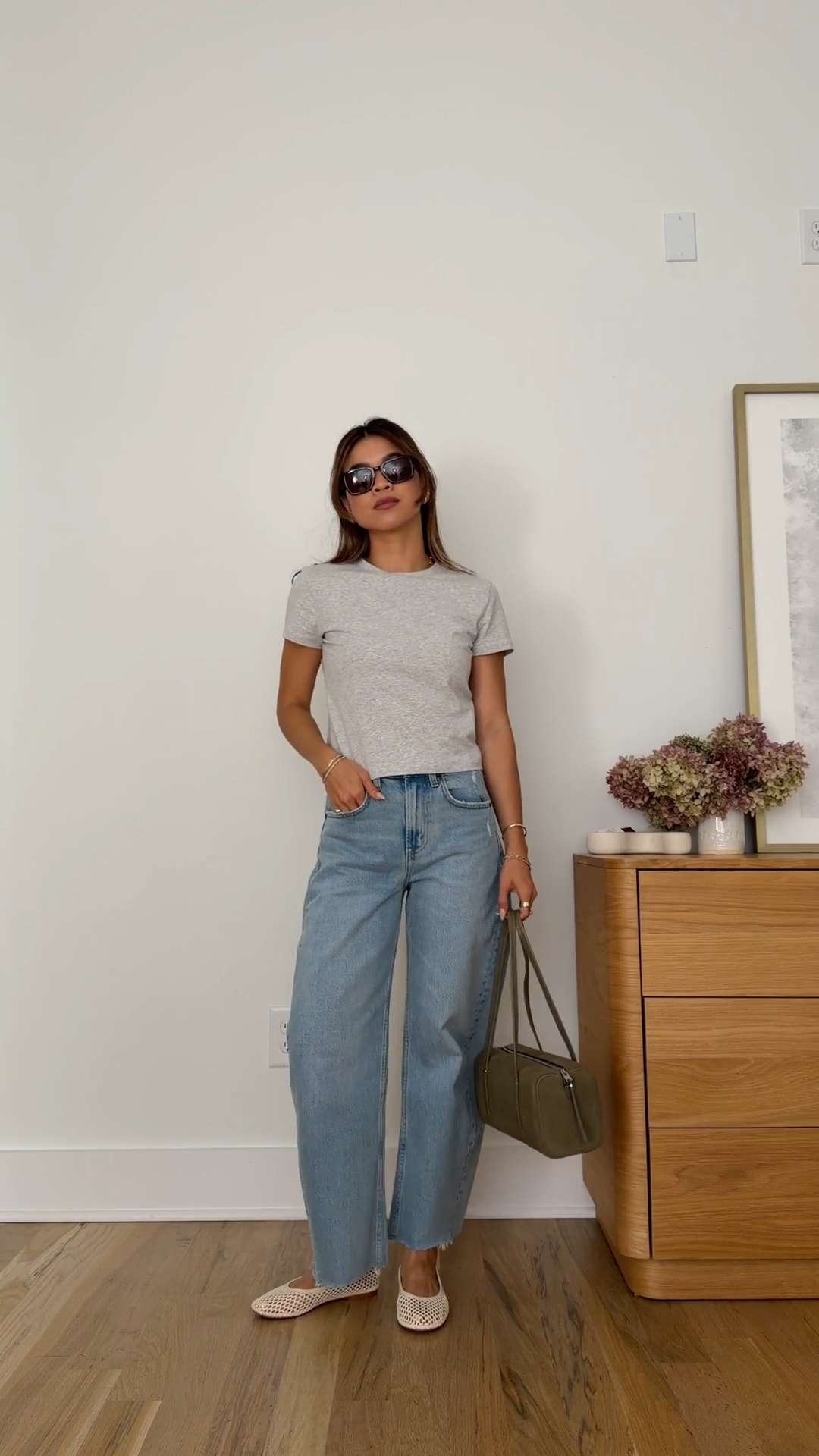 This whole outfit is from @abercrombie. Summer outfit inspo! 

Sizing info:
Abercrombie Essential Baby Tee (Size Small in Light Grey) 
Abercrombie High Rise Barrel Jean (Size 24 short in Light) 

Petite style, petite fashion, mom outfit, mom style, petite pants, petite outfit ideas, petite outfits, best pants for petite, petite denim, spring style, spring outfits, beach outfits, vacation outfits, wedding guest dress, summer outfit, summer jeans, petite jeans, Abercrombie jeans, grey tee, summer tee, everyday tee

#LTKootd #LTKSeasonal #LTKPetite