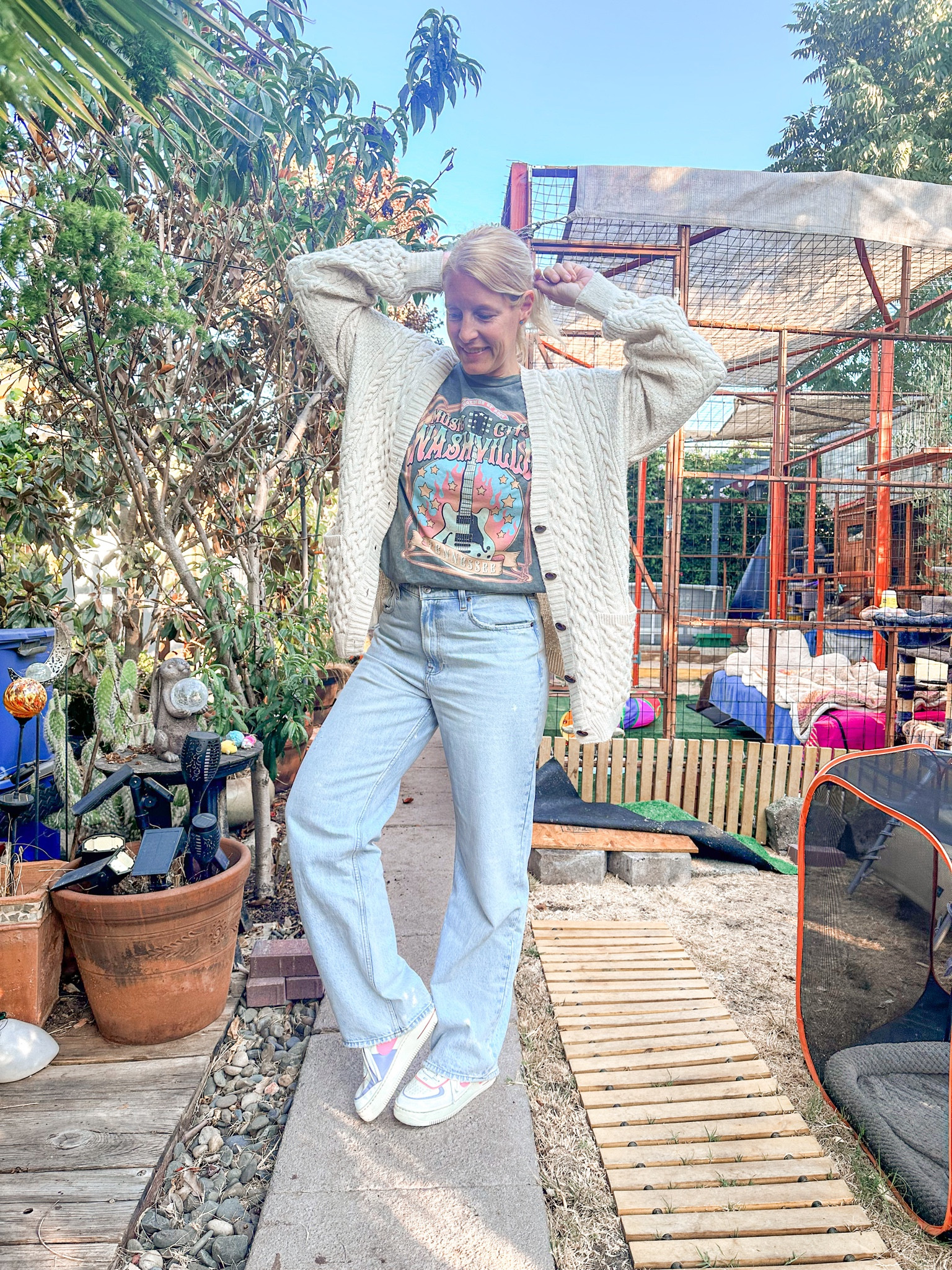 Such a great Thursday outfit! Pairs my favorite jeans with a cute graphic shirt! 

Sized down one in the jeans, shirt is tts



#LTKstyletip #LTKFind #LTKunder100