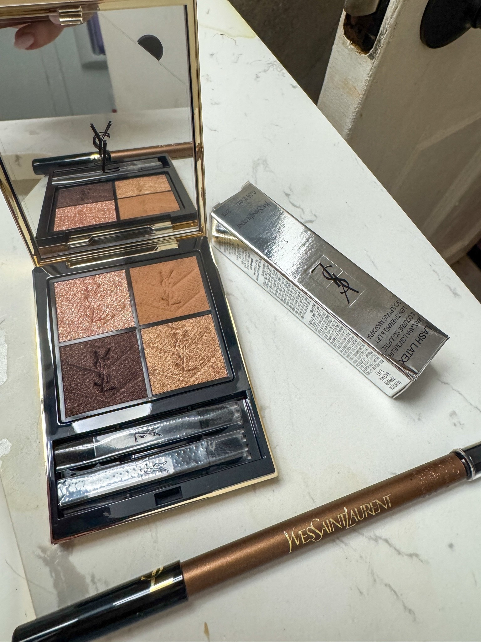 Why do I always gravitate towards the most luxurious stuff? Grrrr.
Regardless, I splurged on this eye palette. It's pretty darn nice.
It blends very nicely, it's great for both day and night and has all day/ night staying power.
Makeup, cosmetics, makeup over 40, eye looks, fall makeup

#LTKgrwm #LTKmorningroutine #LTKBeauty