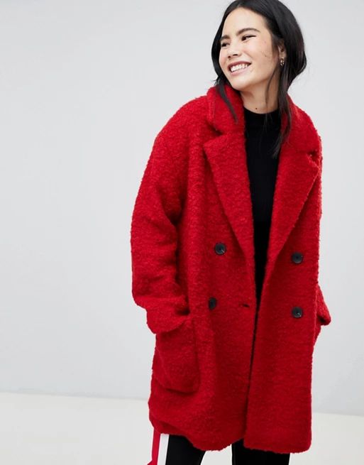 Bershka – Doppelreihiger Mantel mit Tasche in Rot | ASOS DE