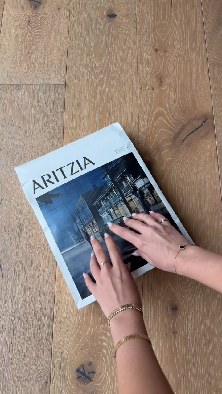 Mini Aritzia haul ✨ getting my spring closet ready. This denim shirt is one of my all-time favorites I wear it constantly. I originally grabbed it in a small and loved the oversized look, but sometimes it felt a little too big, so I decided to pick it up again in an extra small to see if the fit is better. It’s seriously the best closet staple and such an easy shirt to throw on with anything. I’ll be posting a try-on of all these pieces soon, but you can find everything linked on my LTK under the Aritzia section if you want to check anything out 🫶🏻

@Aritzia 