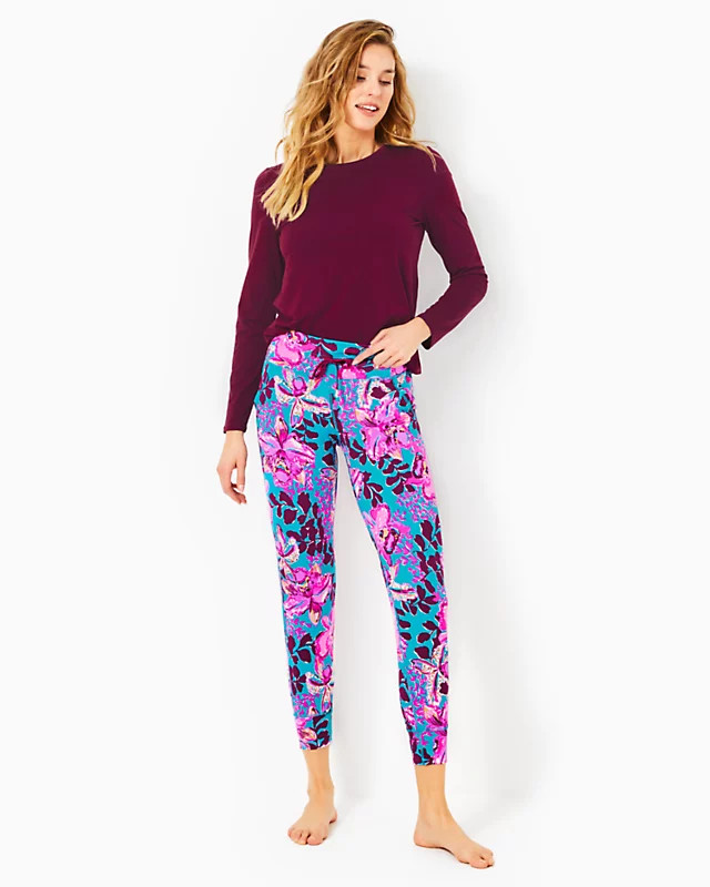 UPF 50+ Luxletic 28" Island Mid-Rise Jogger | Lilly Pulitzer