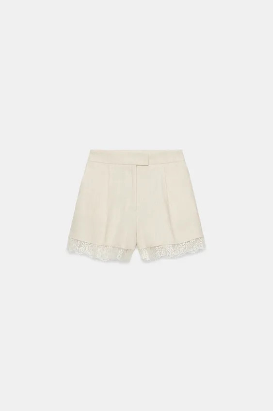 Mid-waist Bermuda shorts with front darts. Featuring front pockets, false rear welt pockets and l... | Zara UK