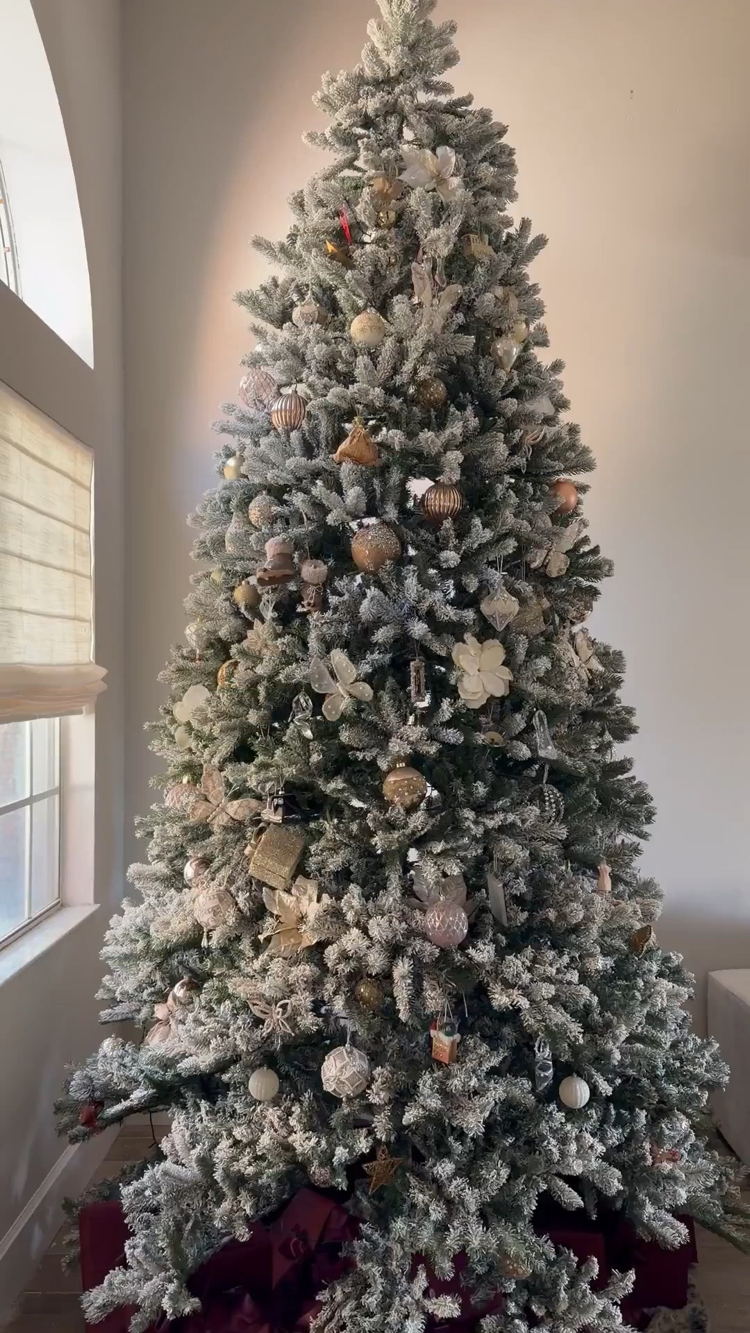 118 days until Christmas! It’s my FAVORITE time of year. A few years ago we purchased this #Christmasstree from @kingofchristmas and it is still one of the best #holiday decisions we’ve made! My first #fauxChristmastree after having real #Christmastrees my entire life. Took some convincing to convert me, but honneeyyy I won’t ever go back now. She’s perfection 🎄 Also I have a holiday video on how I made these custom named ribbons here on #LTK as well! Oh and it’s on sale!

#atificialchristmastree #realorfake #kingofchristmas @kingofchristmas

#LTKSaleAlert #LTKSeasonal #LTKHome